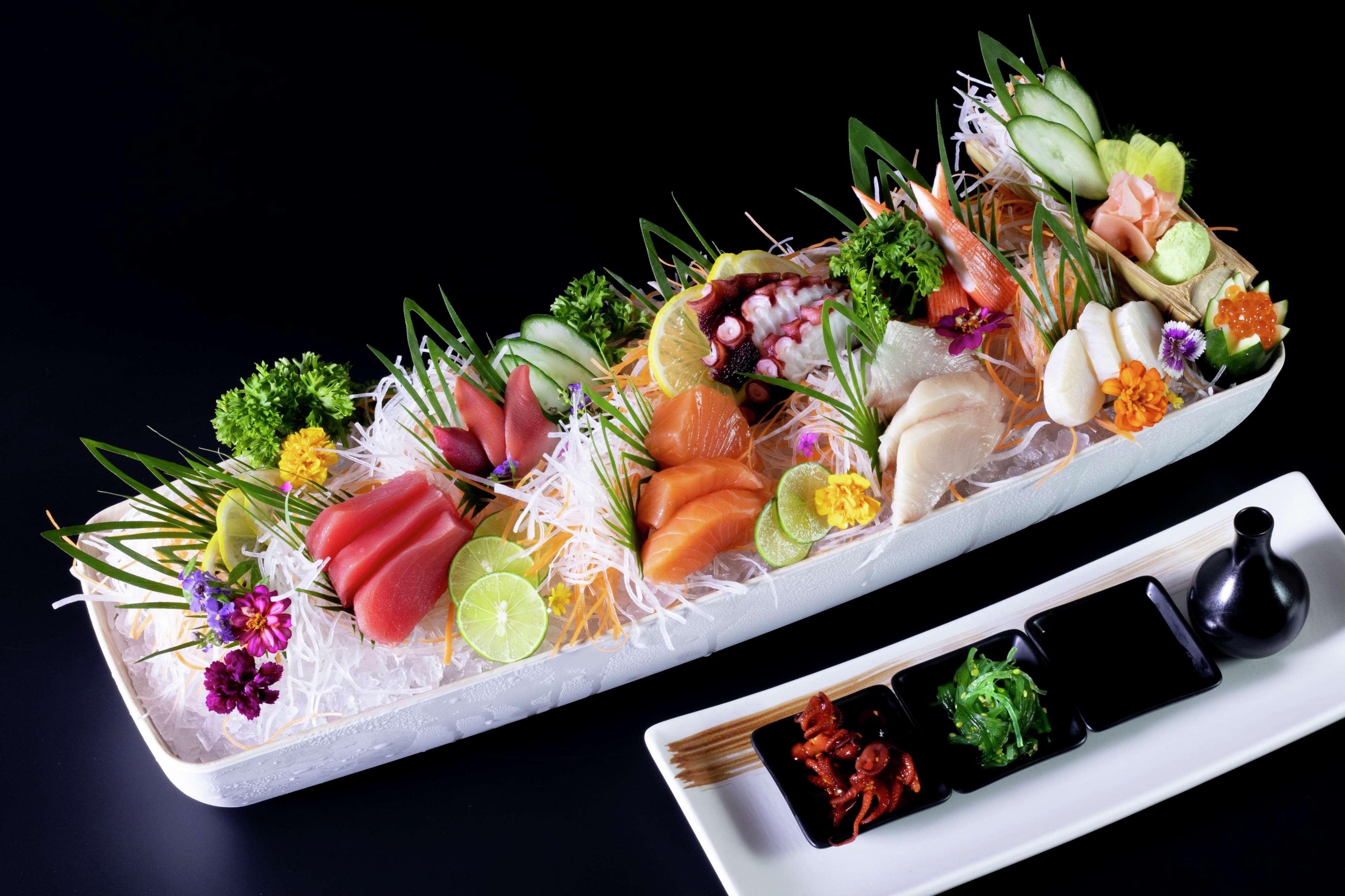Отель Hilton Паттайя Экстерьер фото Sashimi