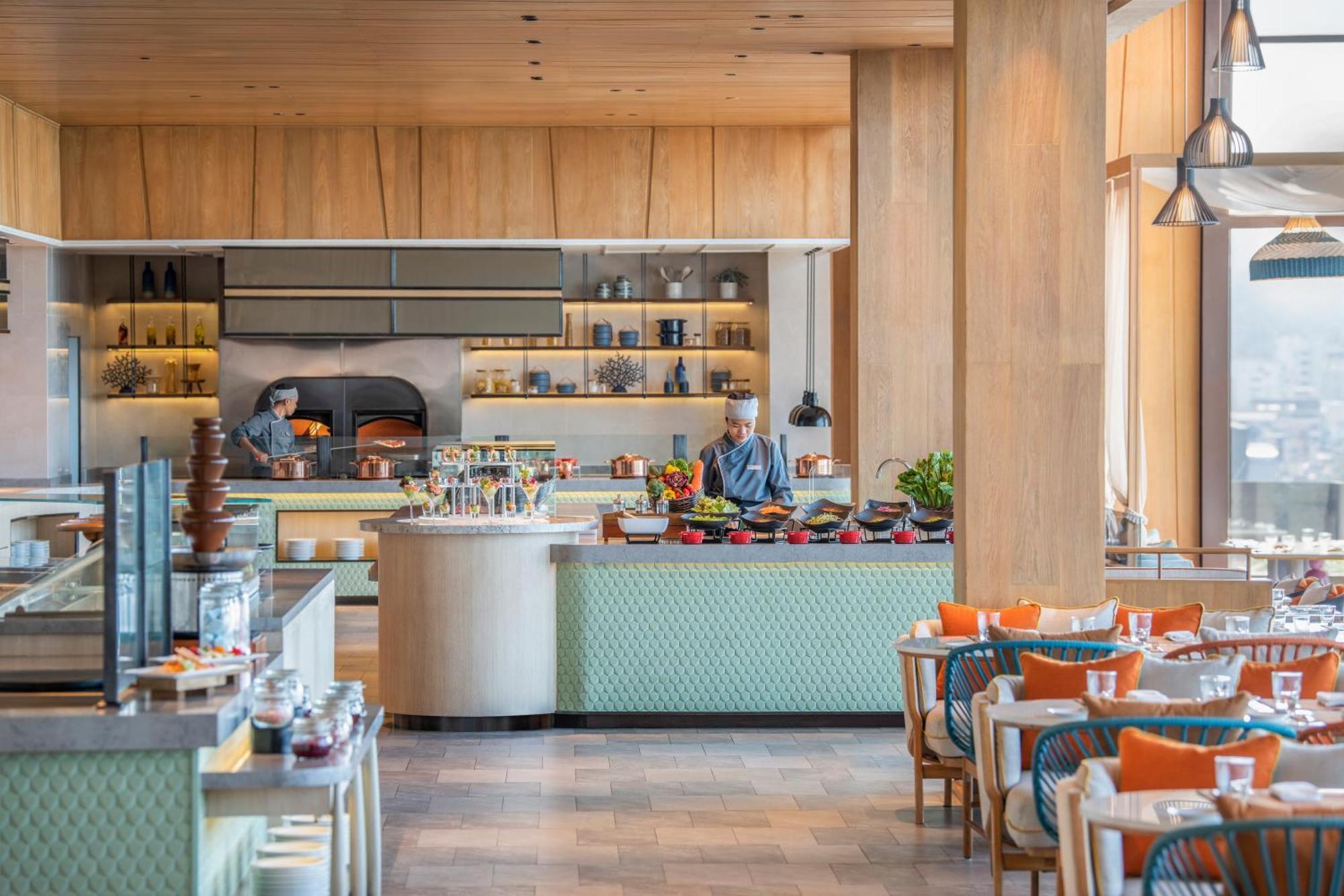 Отель Hilton Паттайя Экстерьер фото The Beach Grill