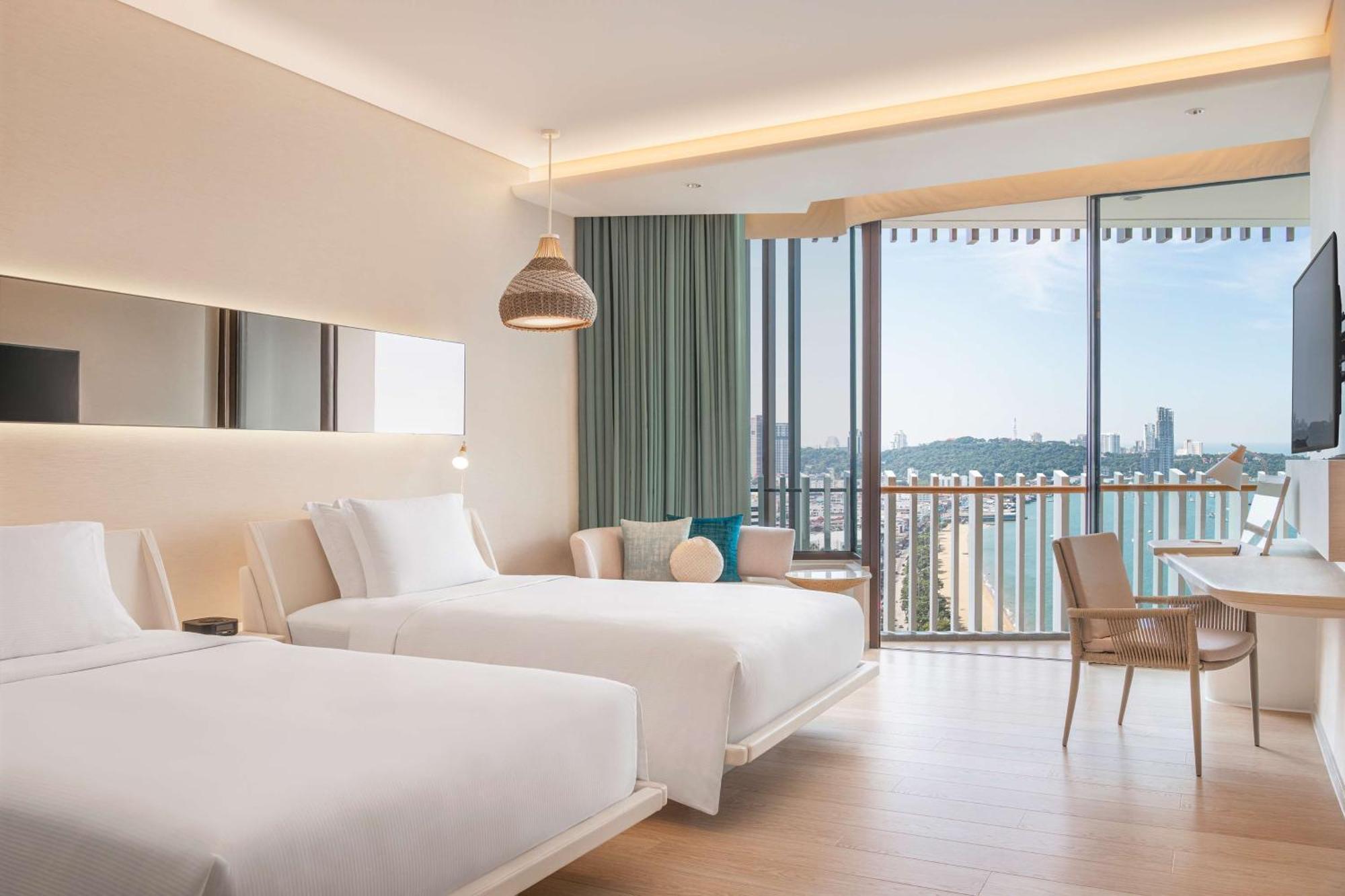 Отель Hilton Паттайя Экстерьер фото Deluxe Room