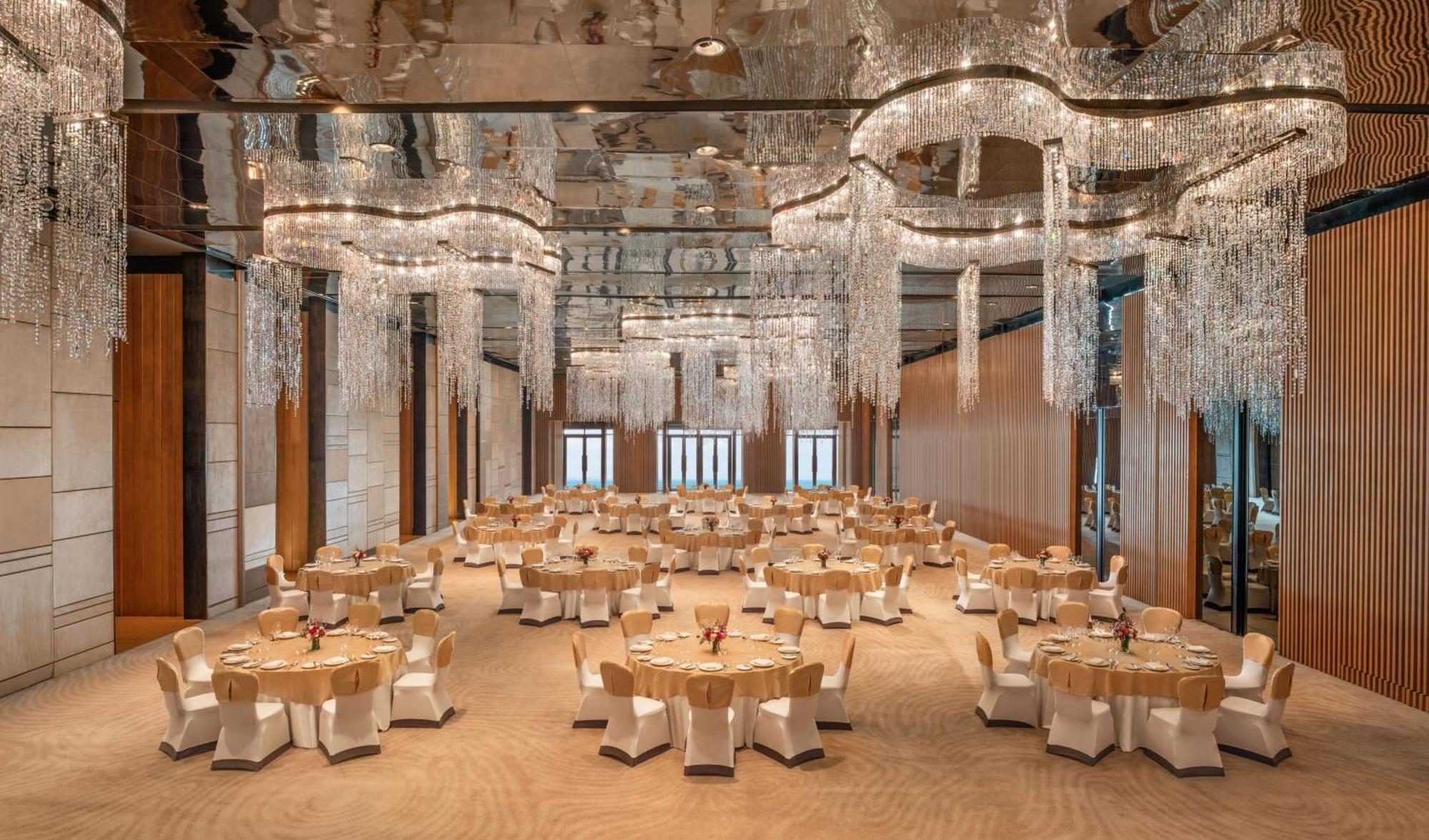 Отель Hilton Паттайя Экстерьер фото The Grand Ballroom